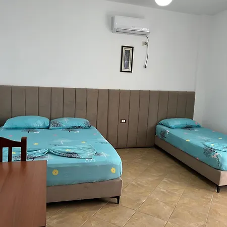 Prázdninový dům Armando Home-free Parking Included