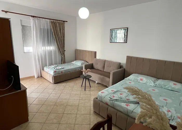 Ferienhaus Armando Home-free Parking Included Vlorë