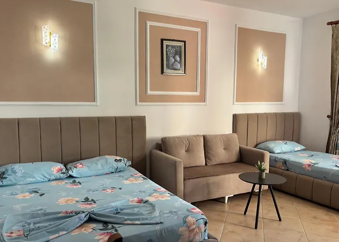 Ferienhaus Armando Home-free Parking Included Vlorë