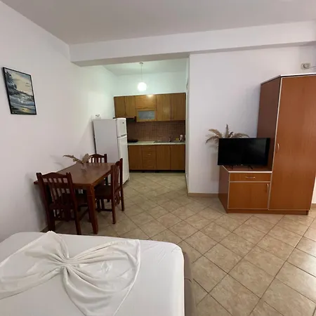 Armando Home-free Parking Included Vlore