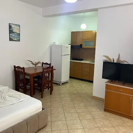 Armando Home-free Parking Included * Vlore